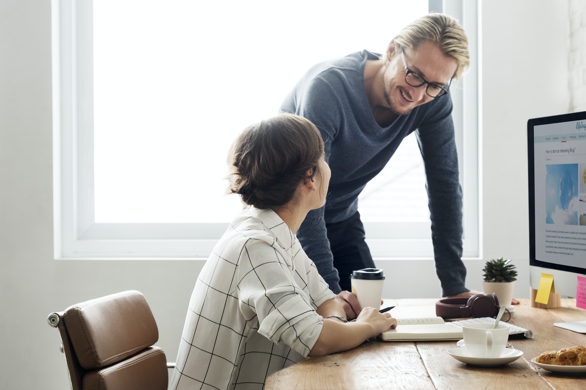 Les entreprises ont de nombreux avantages à recruter leurs collaborateurs en CDI à la fin de leur contrat en alternance.